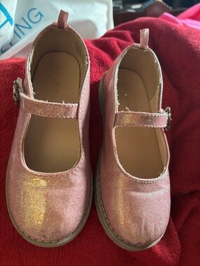Old Navy Pink Glitter Mary Jane Girls' Dress Shoes